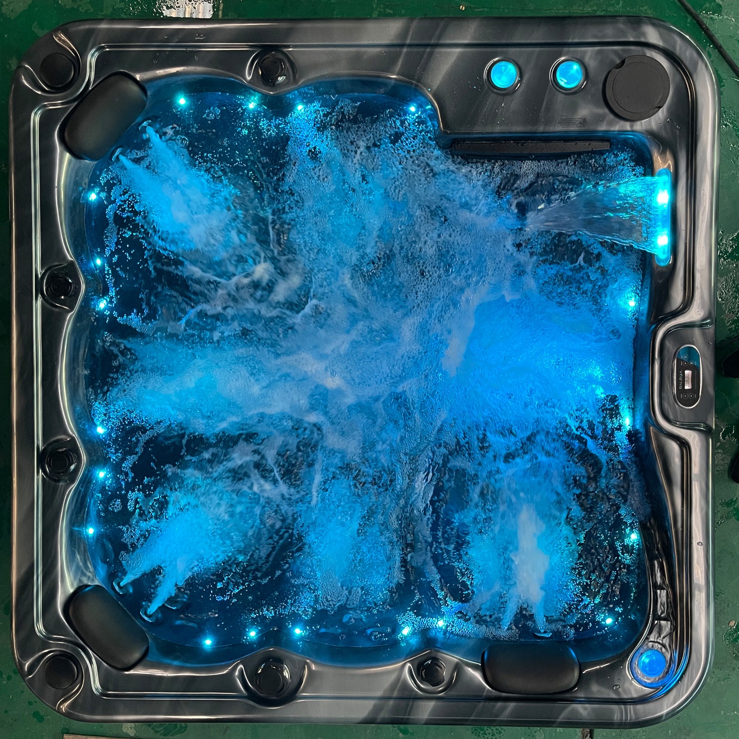 Monarch Plug & Play Hot Tub | 6 Persons | Hot Tub Suppliers