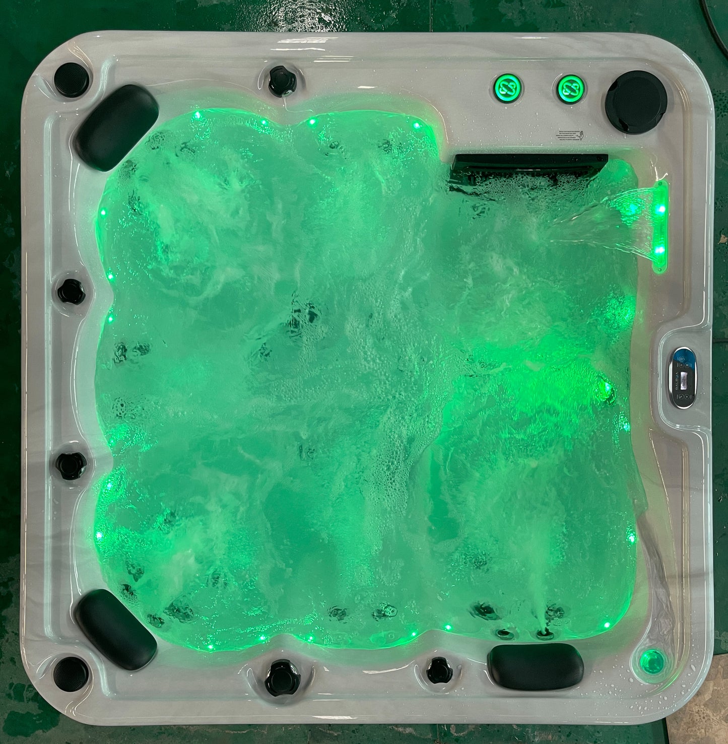 Monarch Plug & Play Hot Tub | 6 Persons | Hot Tub Suppliers