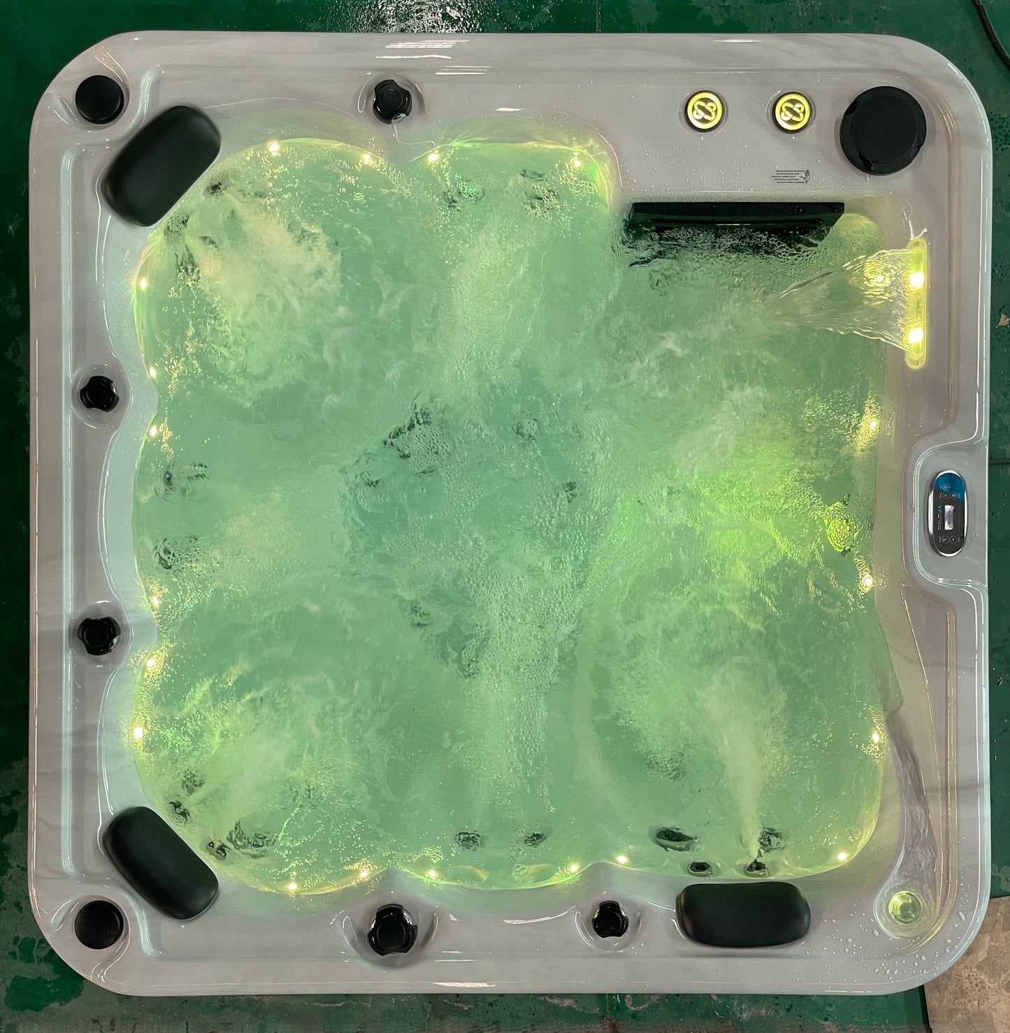 Monarch Plug & Play Hot Tub | 6 Persons | Hot Tub Suppliers