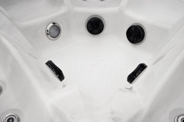 Infinity Series ZR6001 Hot Tub | 5 Persons | Lovia Spas