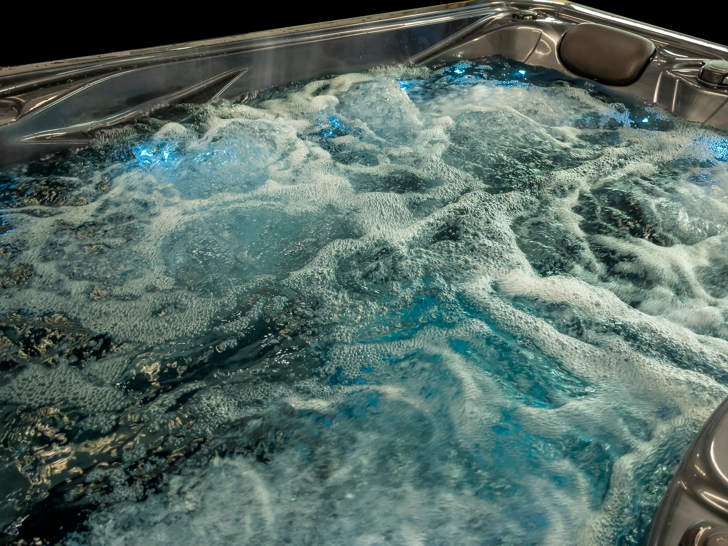 Zeus Pro Plug & Play Hot Tub | 3 Persons | Hot Tub Suppliers