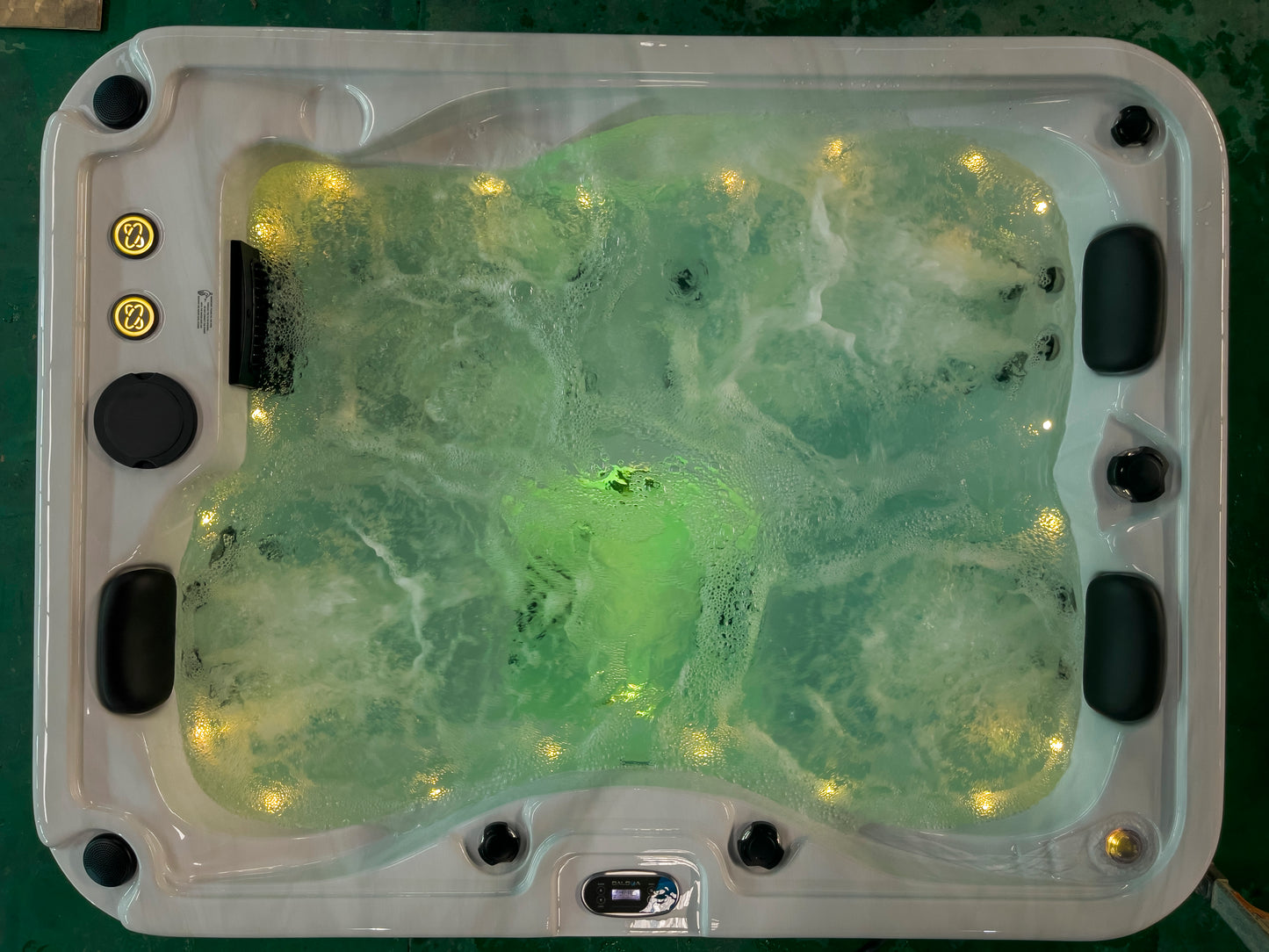 Zeus Pro Plug & Play Hot Tub | 3 Persons | Hot Tub Suppliers