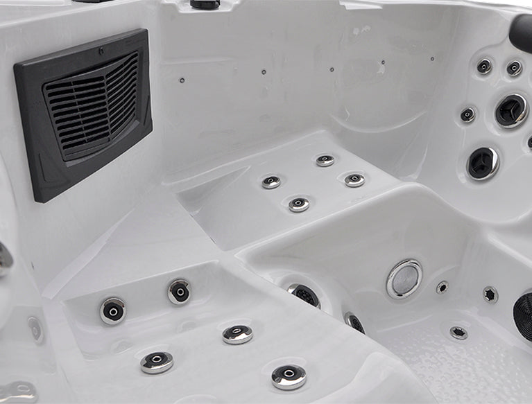 Duke Deluxe Hot Tub | 5 Persons | Hot Tub Suppliers