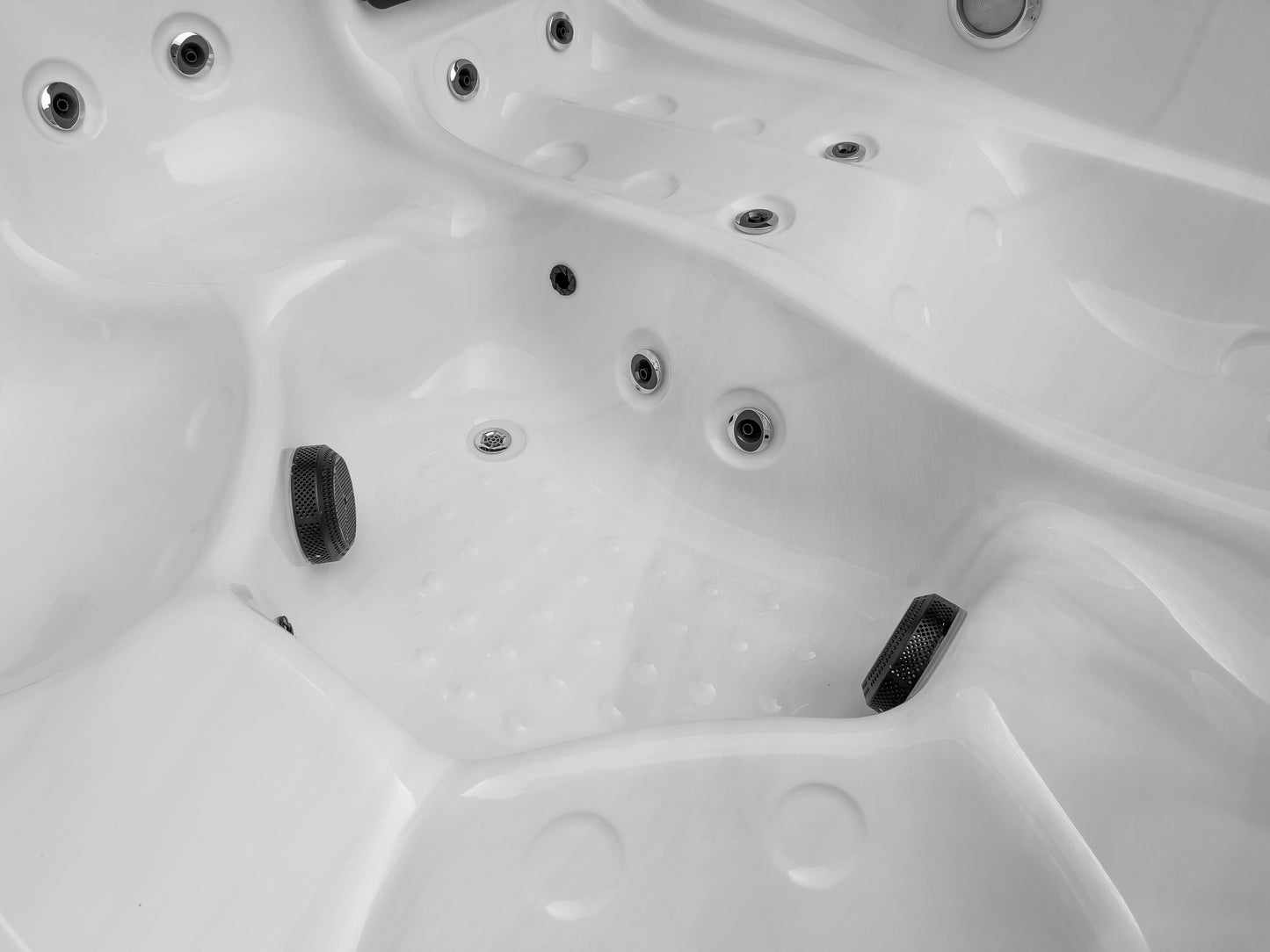 Monarch Plug & Play Hot Tub | 6 Persons | Hot Tub Suppliers